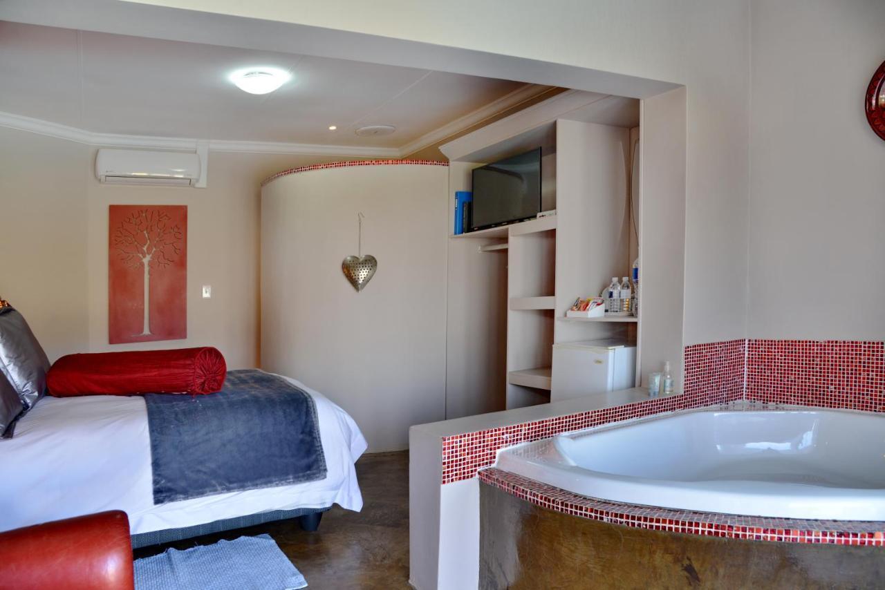 Annie'S Boutique Guesthouse And Garden Spa Hartbeespoort Exterior photo