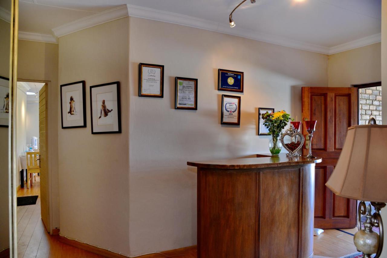 Annie'S Boutique Guesthouse And Garden Spa Hartbeespoort Exterior photo