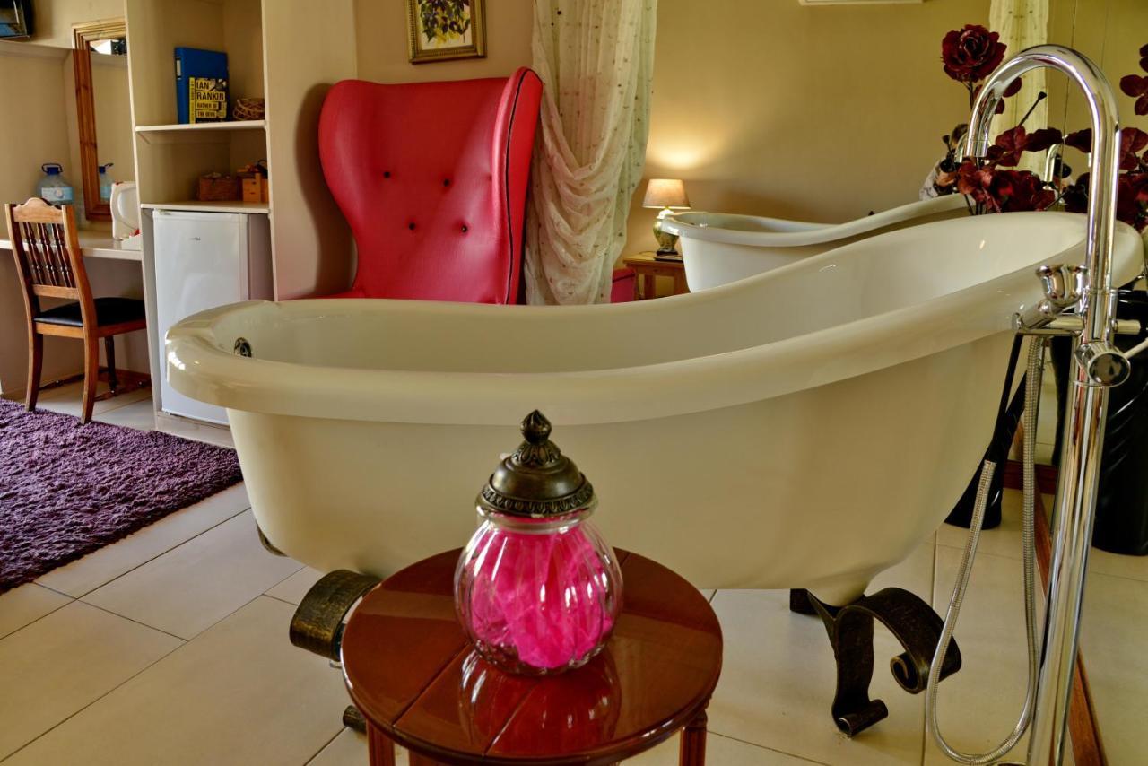 Annie'S Boutique Guesthouse And Garden Spa Hartbeespoort Exterior photo