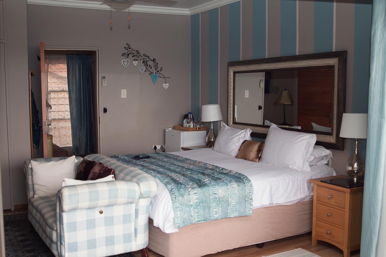 Annie'S Boutique Guesthouse And Garden Spa Hartbeespoort Exterior photo