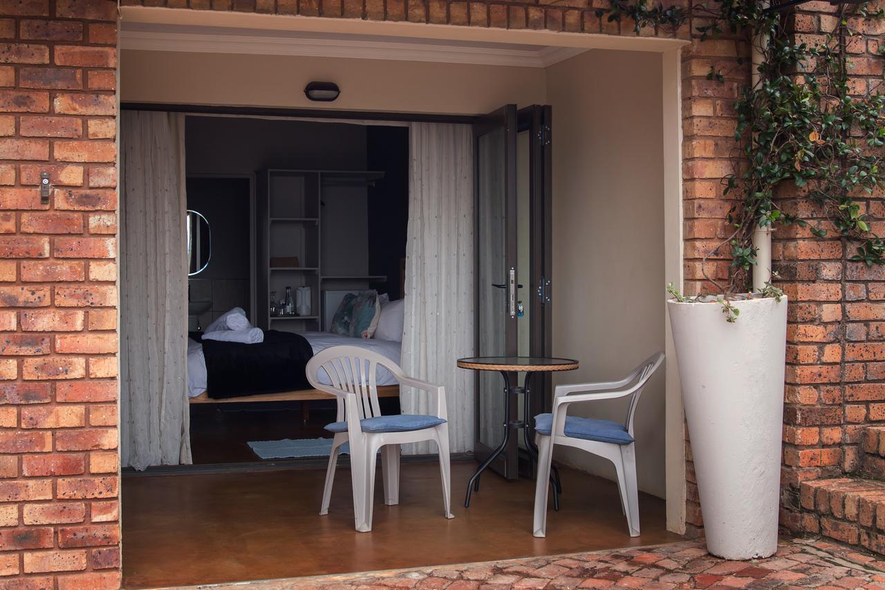 Annie'S Boutique Guesthouse And Garden Spa Hartbeespoort Exterior photo